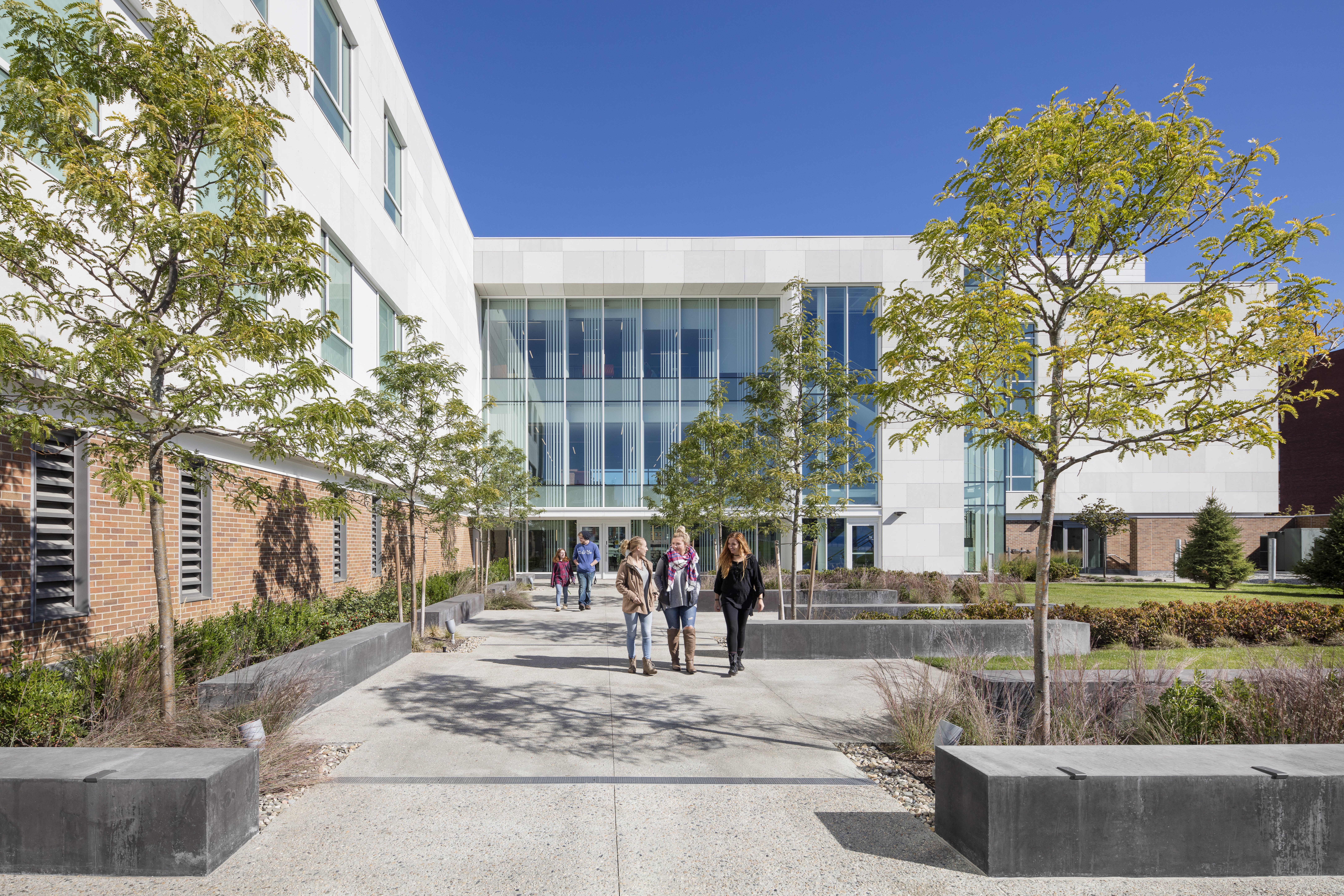 Центр науки та інновацій Джона Дж. Бовена в Бостоні